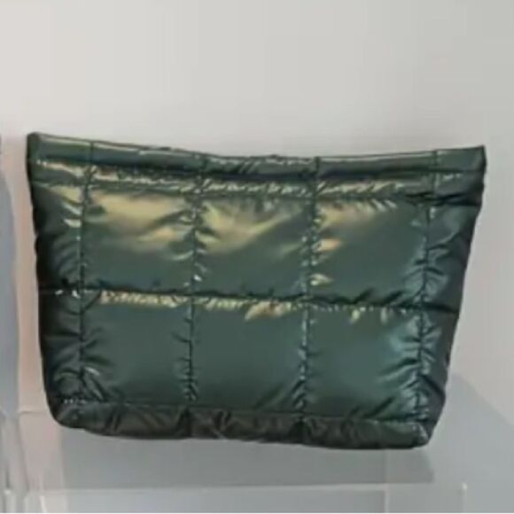 Green Quilted Pouch - Picture 2 of 3